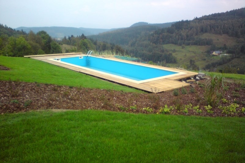 prywatny basen ogrodowy