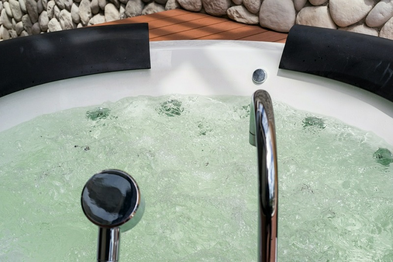 wanna z hydromasażem